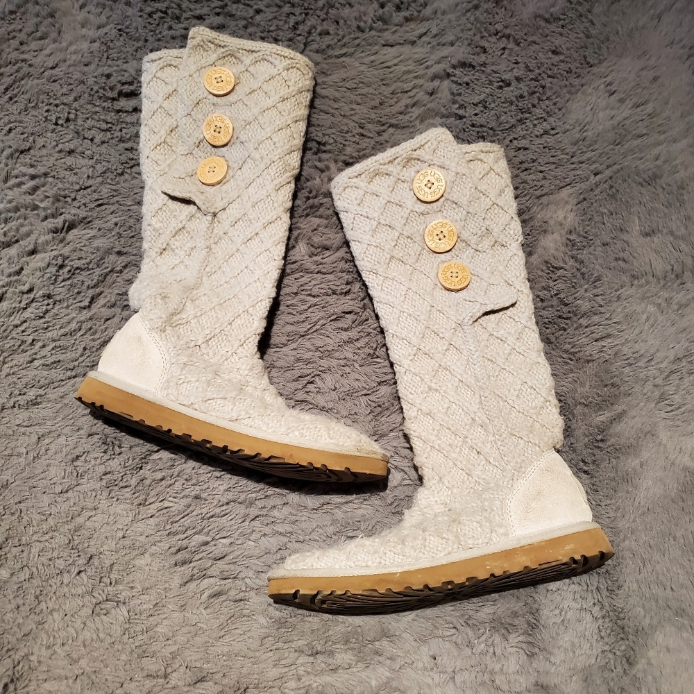 UGG Lattice Cardy Size 7